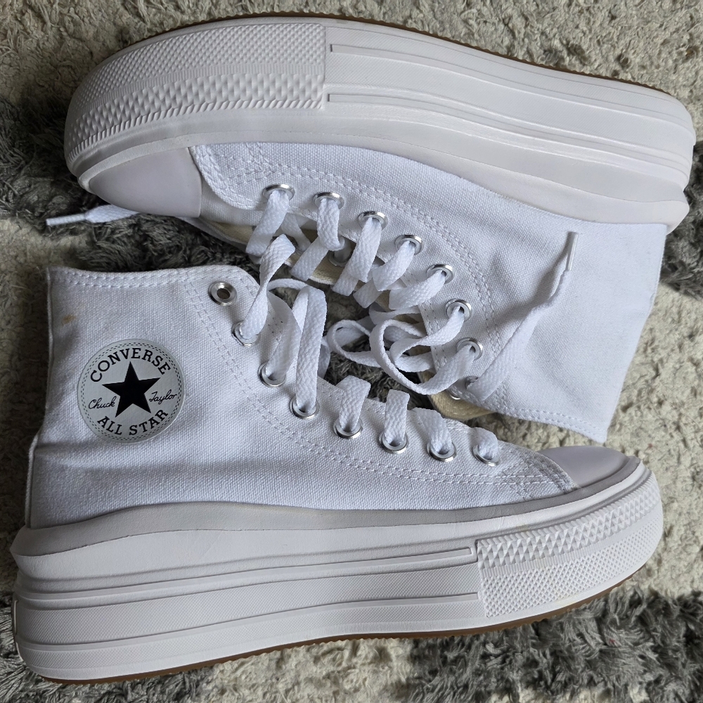 NWOT Converse Chuck Taylor All Star Move High-Top Sneaker